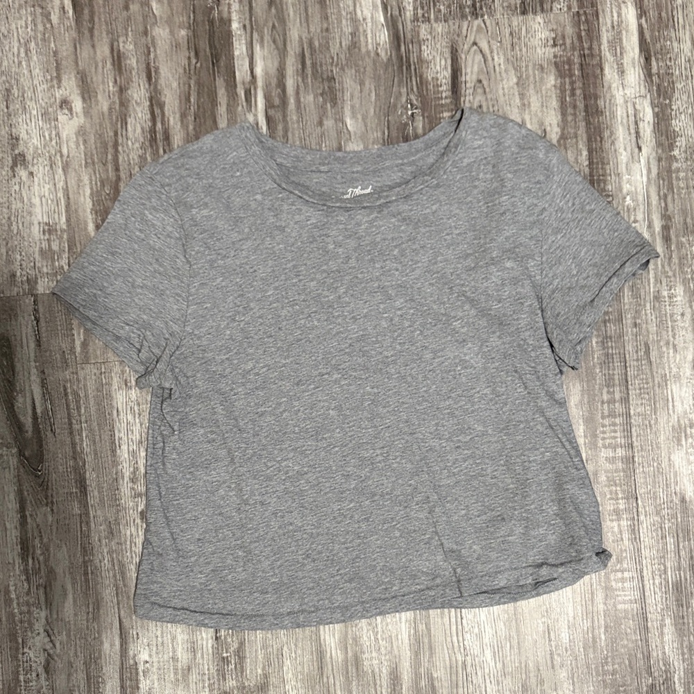 Universal Thread Heather Gray Crop Tee